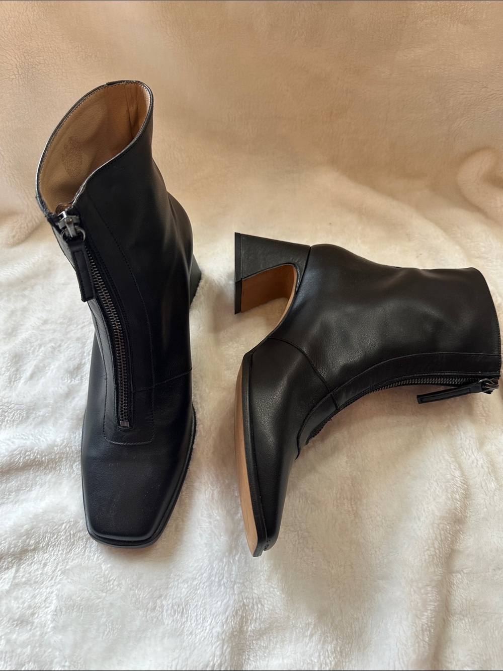 Ana Palma Black Leather Front-Zip
Ankle Boots Sz10 Luxury Minimalist Block Heel